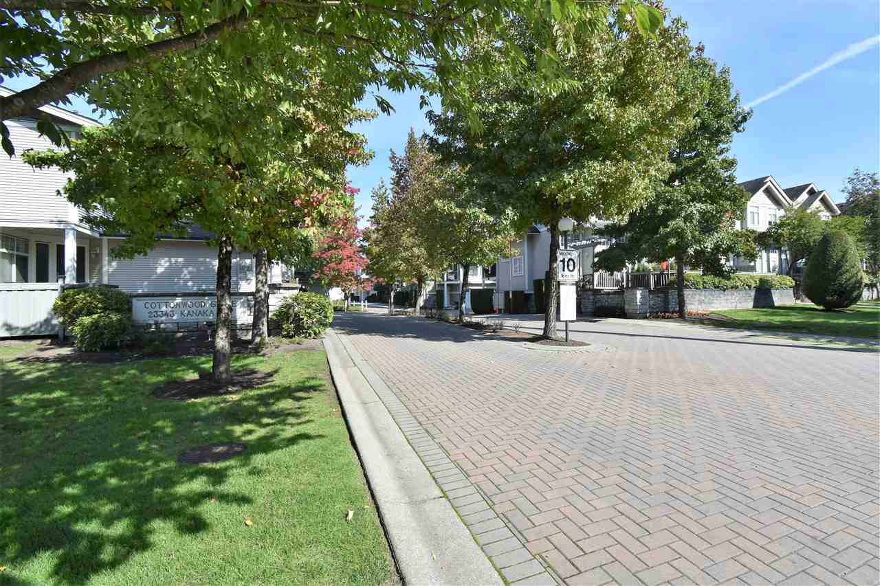 17 23343 Kanaka Way, Maple Ridge, BC, V2W 2B6 R2311042 Neufeld