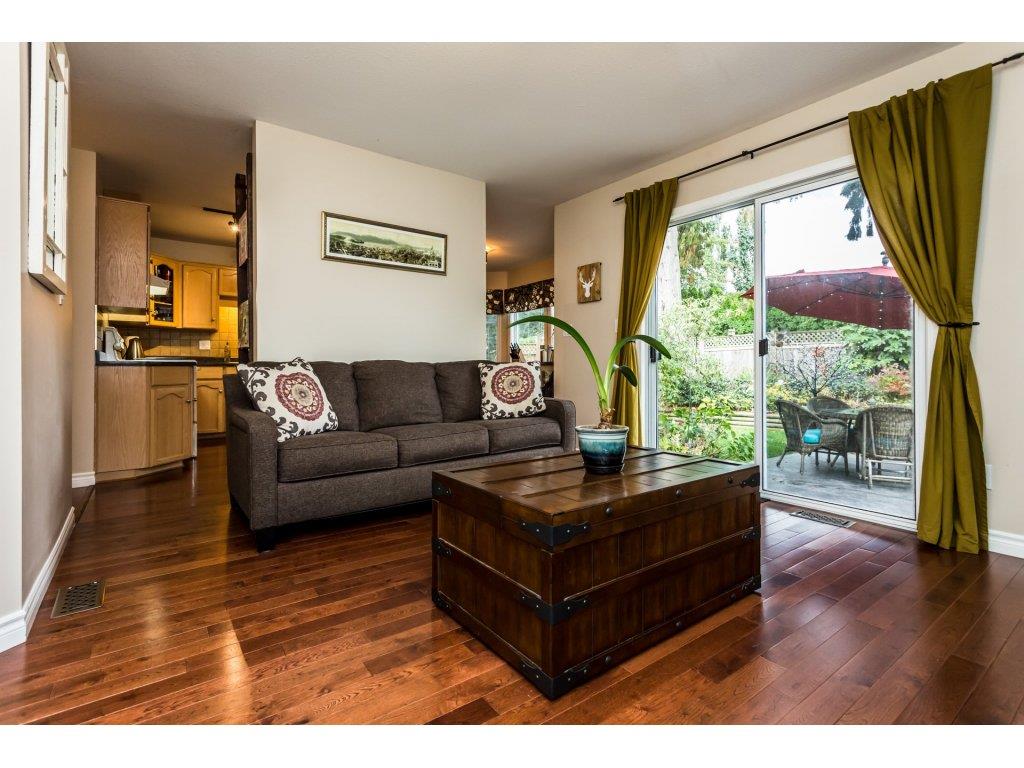 44734 Cumberland Avenue, Sardis, BC, V2R 3B9 R2311918 Sheri Warzel