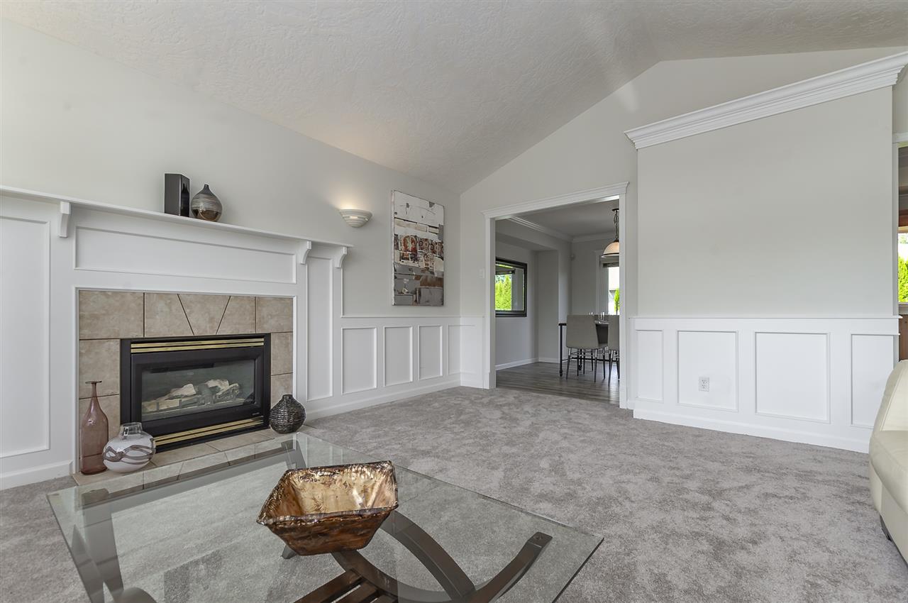 30675 Crestview Avenue, Abbotsford, BC, V2T 6T5 R2318436 Matt Thiessen