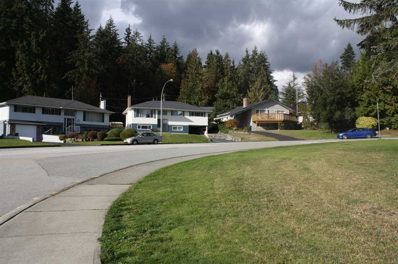 851 Glencoe Drive, Port Moody, BC, V3H 1G7 R2318669 Team Haig