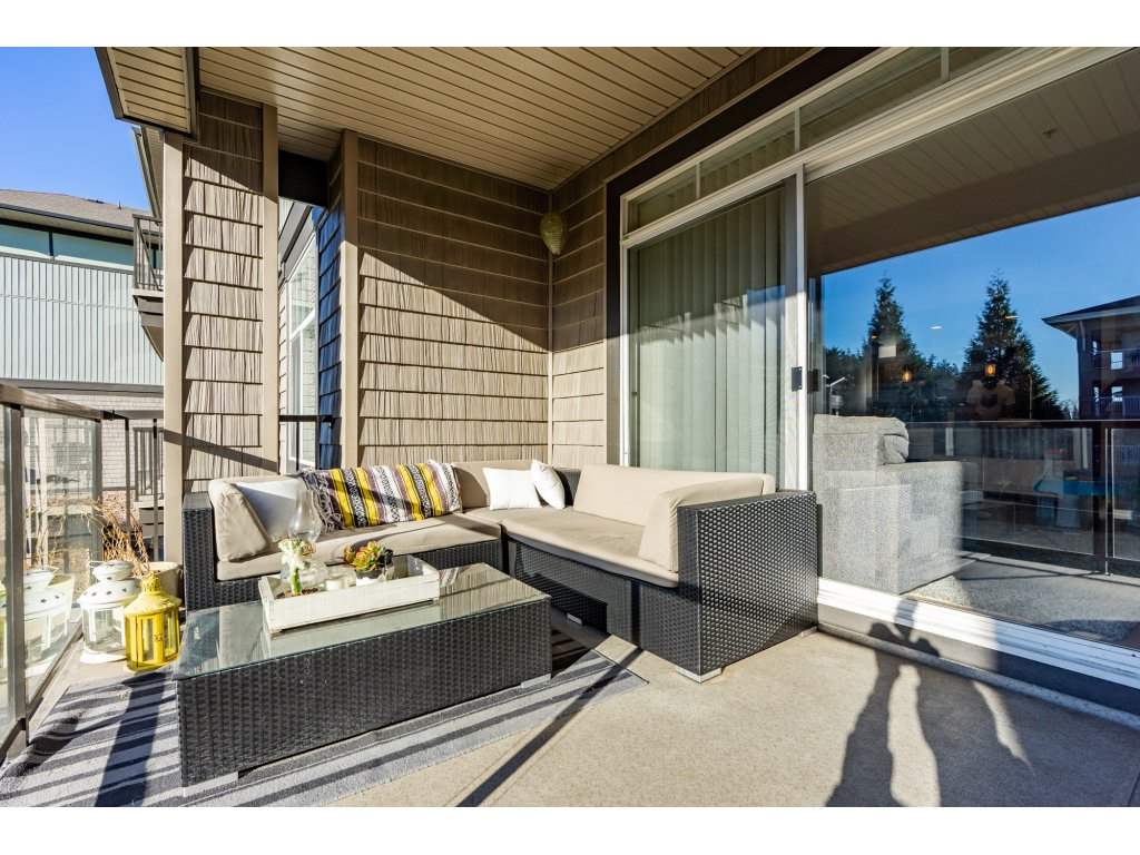 206 33338 Mayfair Avenue, Abbotsford, BC, V2S 0A4 R2323099 Compass