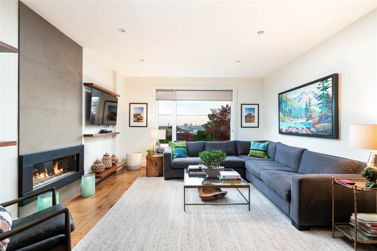 847 Drayton Street, North Vancouver, BC, V7L 2C2 R2322855 Lara Davis