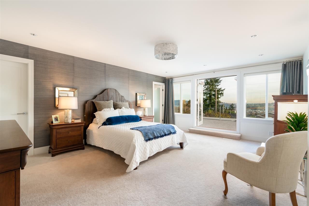 847 Drayton Street, North Vancouver, BC, V7L 2C2 R2322855 Lara Davis