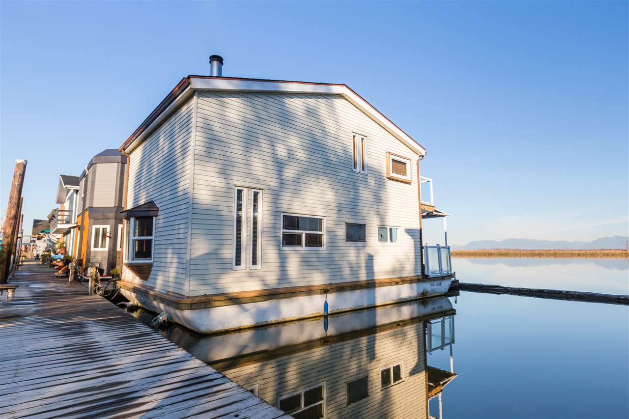  6 3871 W River Road,