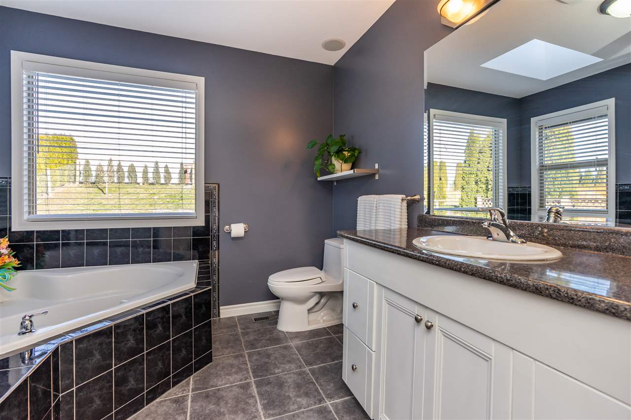 8526 Unity Drive, Chilliwack, BC, V4Z 1K6 R2338285 Sarah Toop