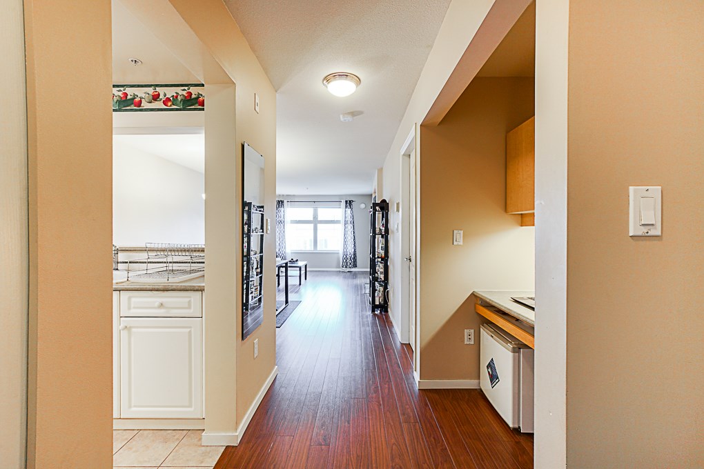 314 15210 Guildford Drive, Surrey, BC, V3R 0X7 R2340608 Zare