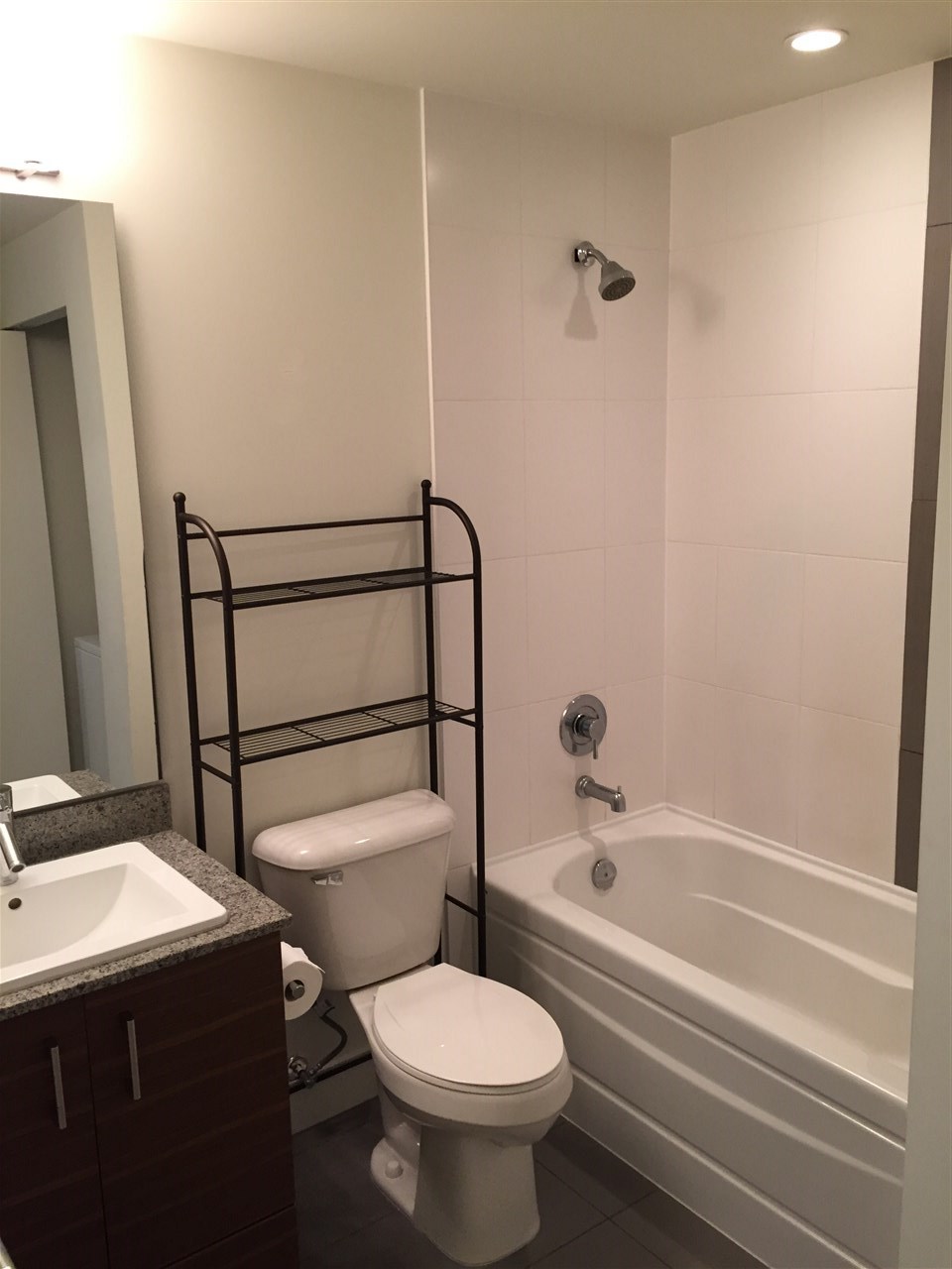 324 5788 Sidley Street, Burnaby, BC, V5J 5E5 R2343811