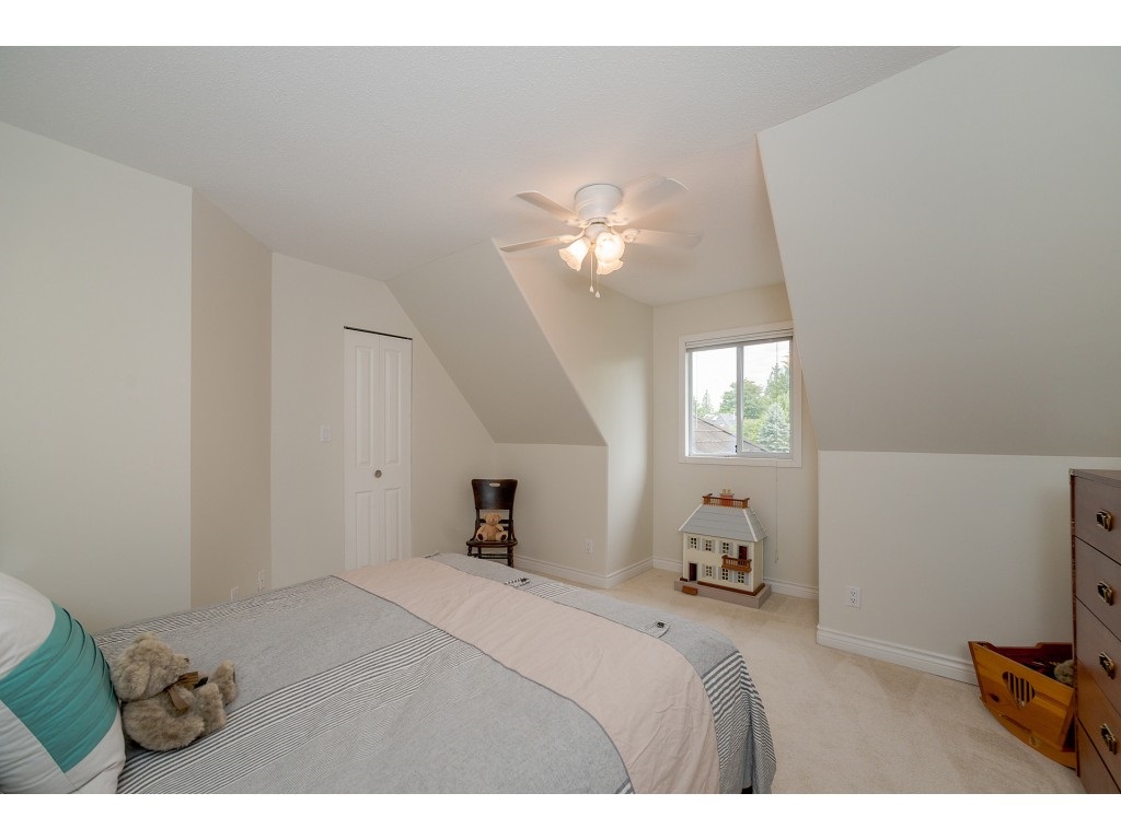 9256 163A Street, Surrey, BC, V4N 3C6 R2347183 Gloria Loucks