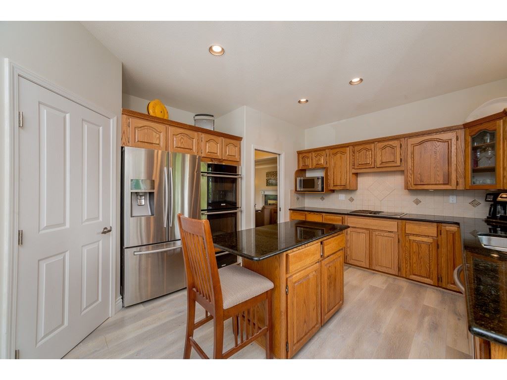 9256 163A Street, Surrey, BC, V4N 3C6 R2347183 Gloria Loucks