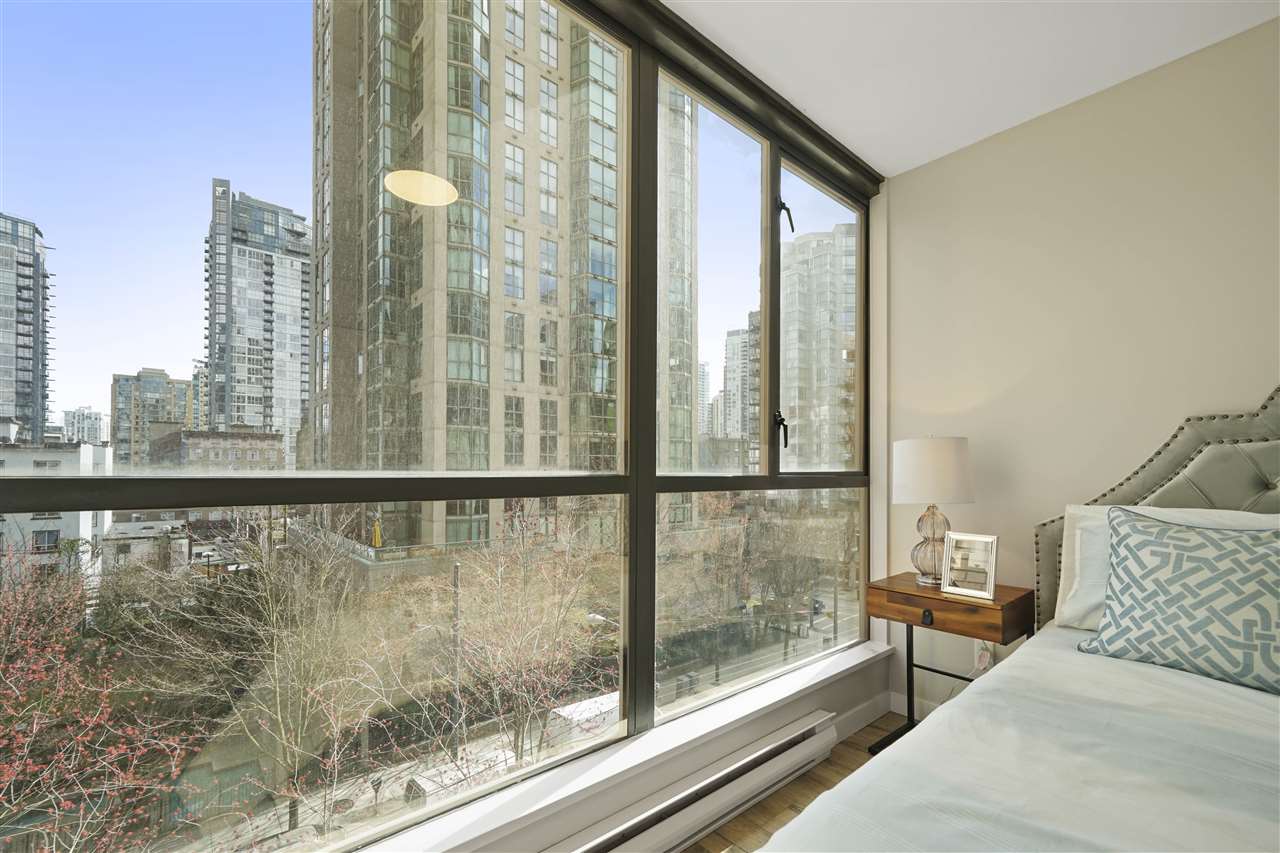 507 1189 Howe Street Vancouver Bc R2352649 Stunning Fully