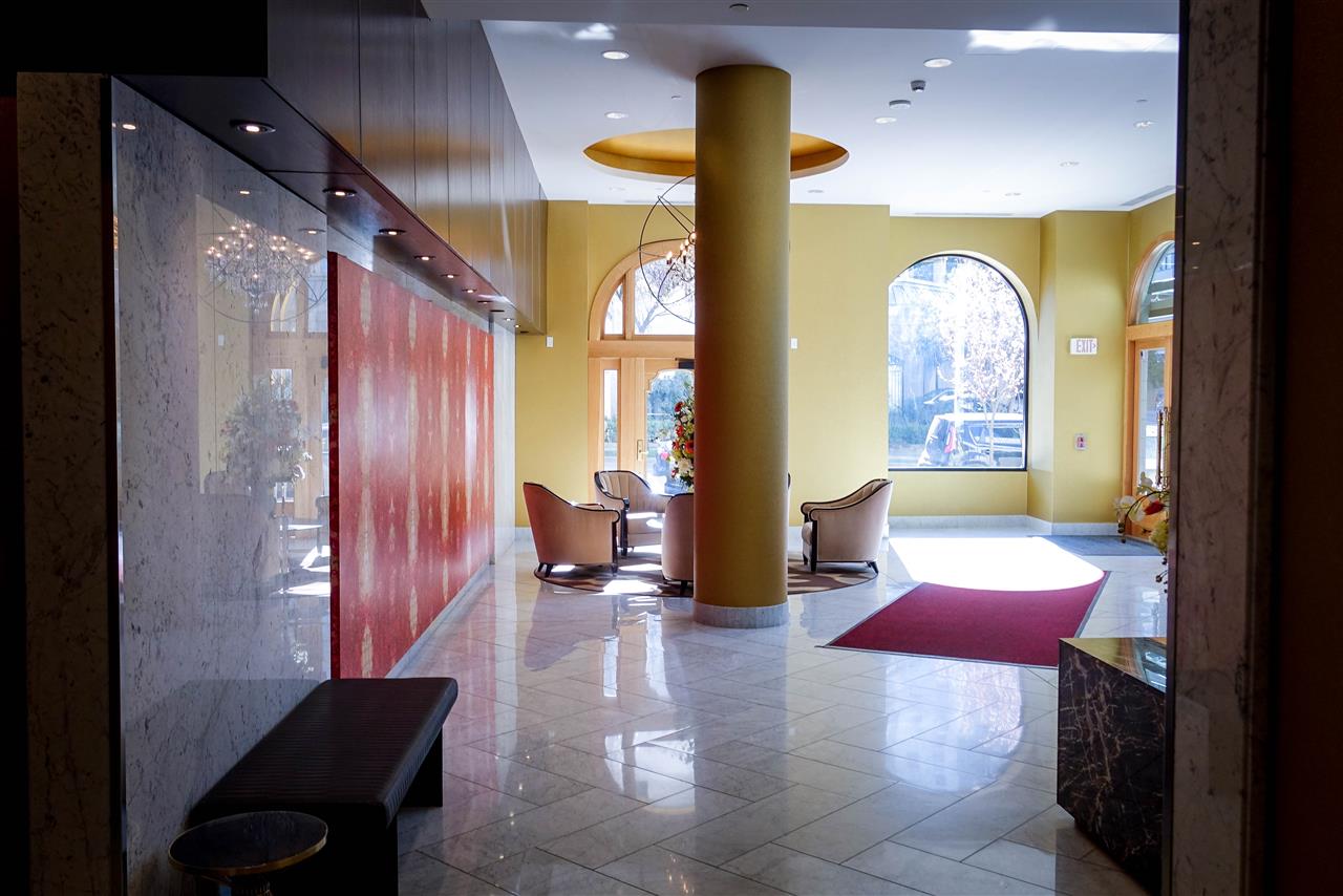 702 1221 Bidwell Street, Vancouver, BC, V6G 0B1 R2353633 Rosy Yung