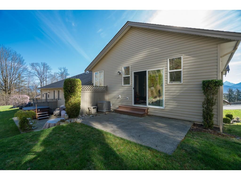 85 8590 Sunrise Drive, Chilliwack, BC, V2R 3Z4 R2353594 Your