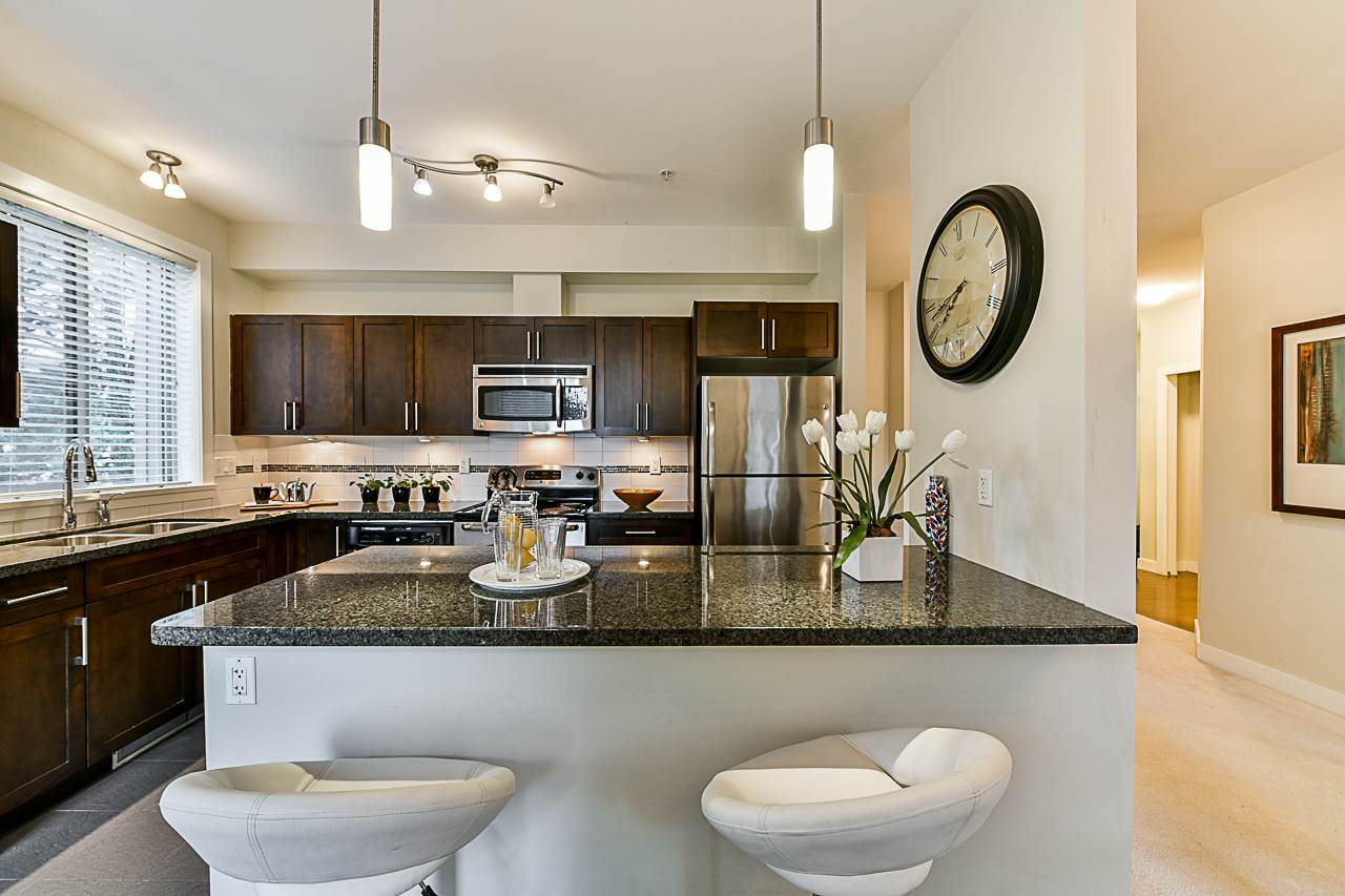 109-33898-pine-street-abbotsford-bc-v2s-2p3-r2361037-amy-brattebo
