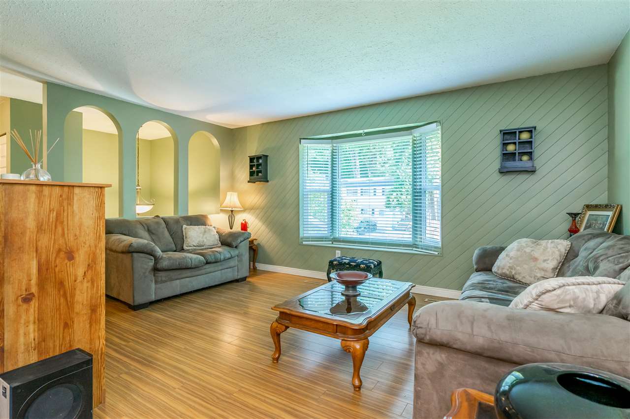 2469 Cameron Crescent, Abbotsford, BC, V3G 2B1 R2367631 Scott