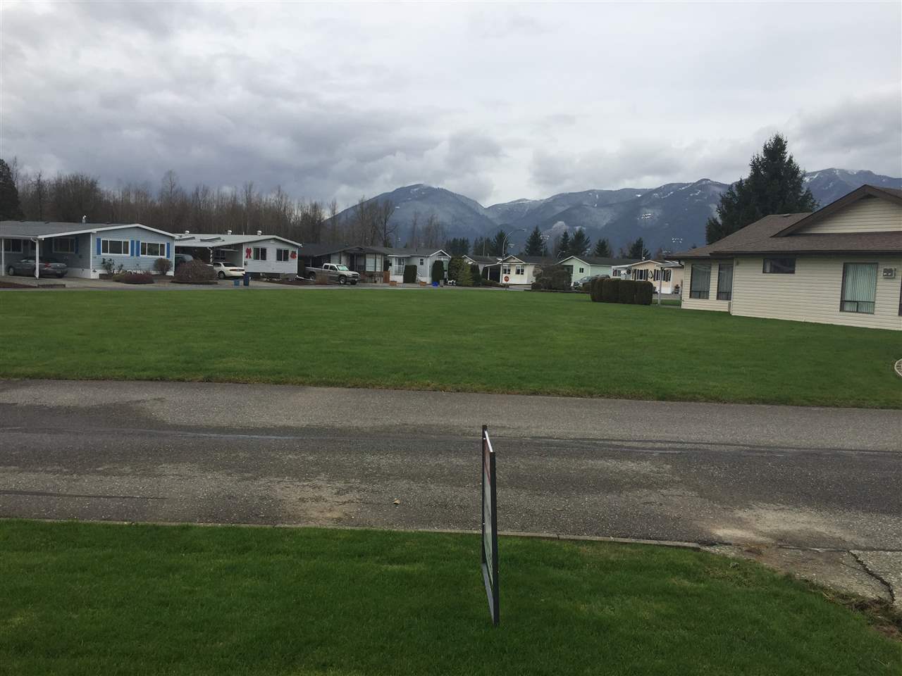 100 9055 Ashwell Road, Chilliwack, BC, V2P 6H4 R2369506 Westeringh