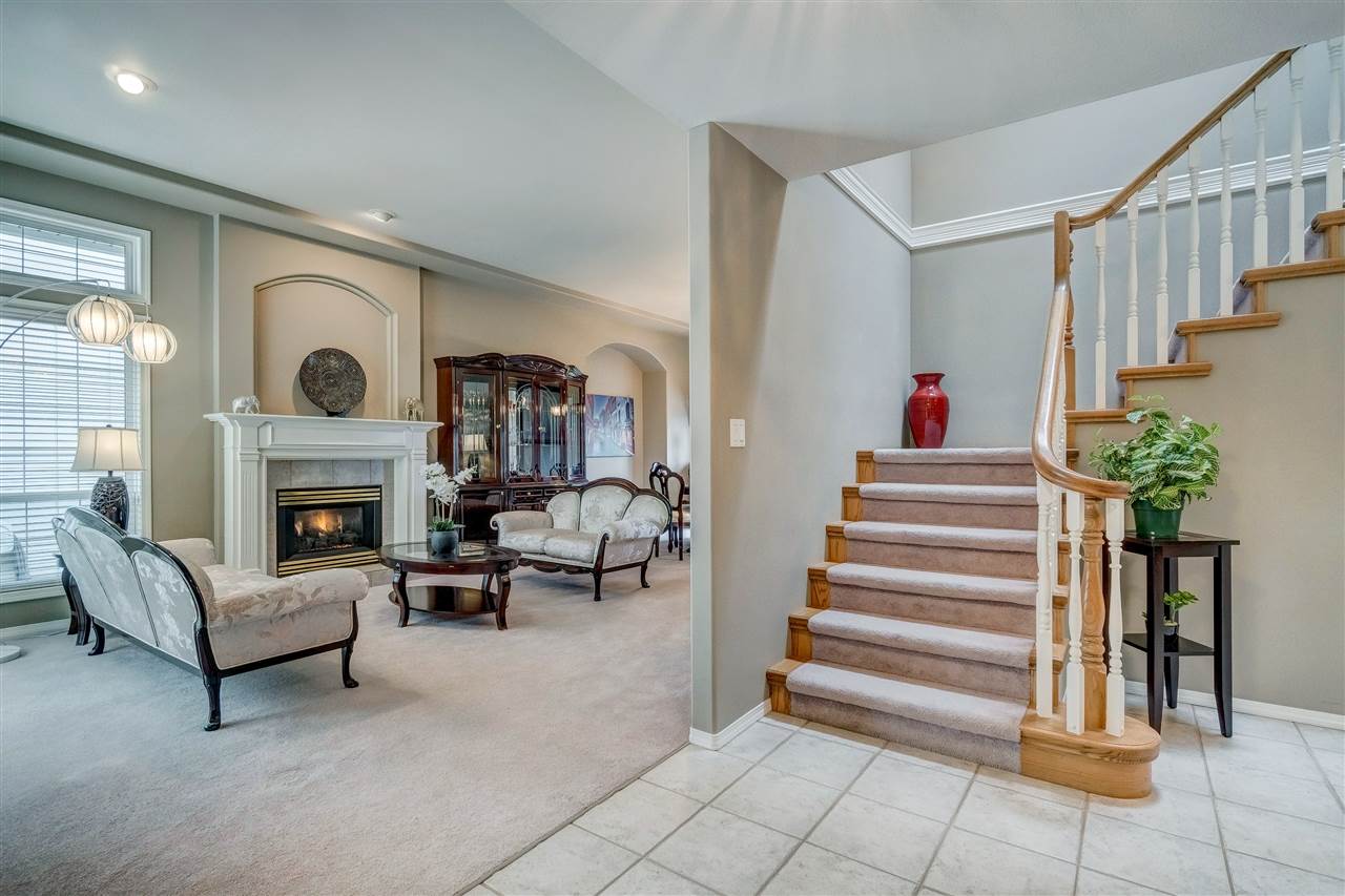 47510 Chartwell Drive, Chilliwack, BC, V2P 7Z6 R2371799 Sarah Toop