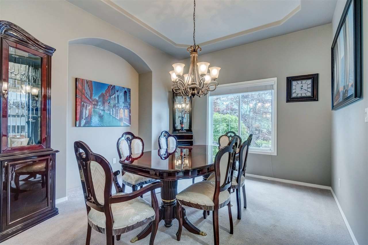 47510 Chartwell Drive, Chilliwack, BC, V2P 7Z6 R2371799 Sarah Toop