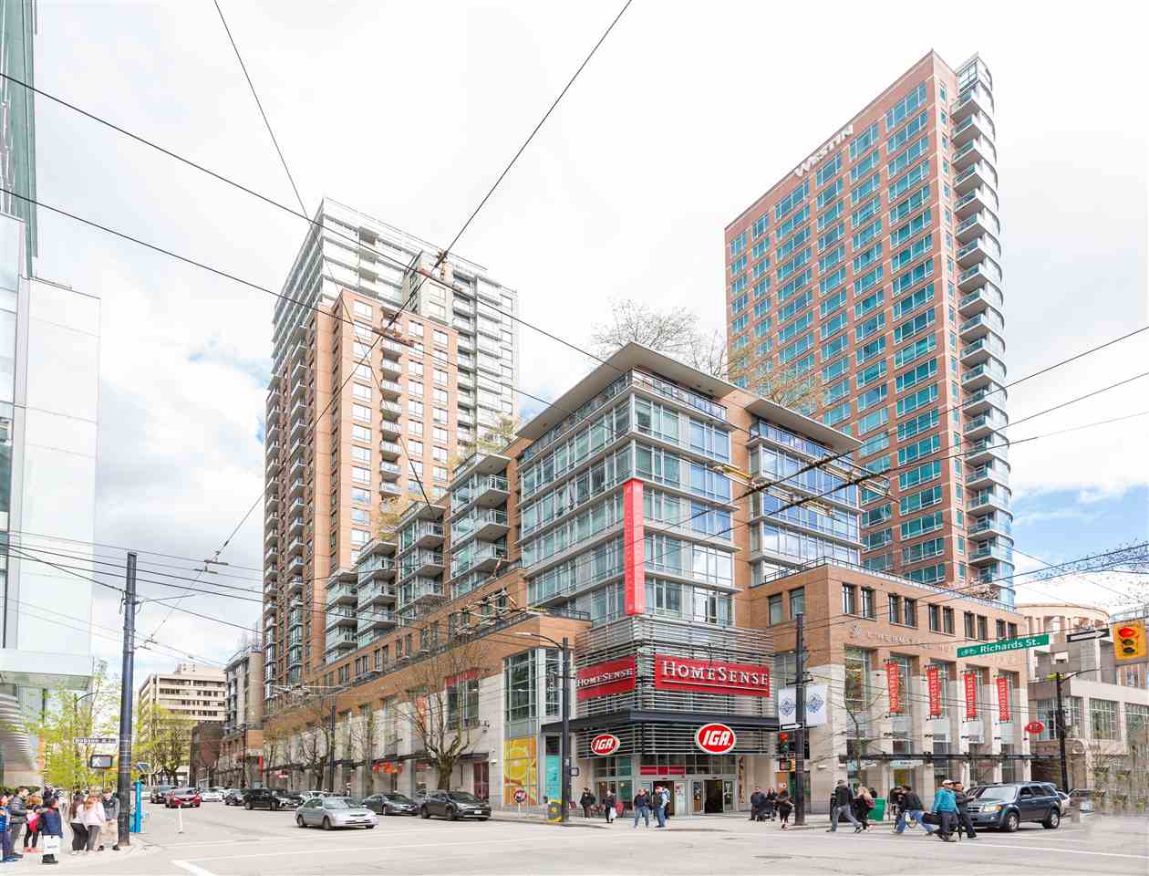  1208 788 Richards Street, Vancouver, BC R2371629 Ross Woo Personal Real Estate Corporation