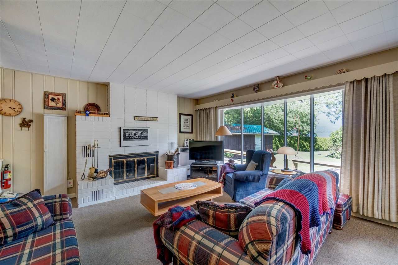 1984 Lindell Avenue, Lindell Beach, BC, V2R 4W6 R2372740 Sarah Toop