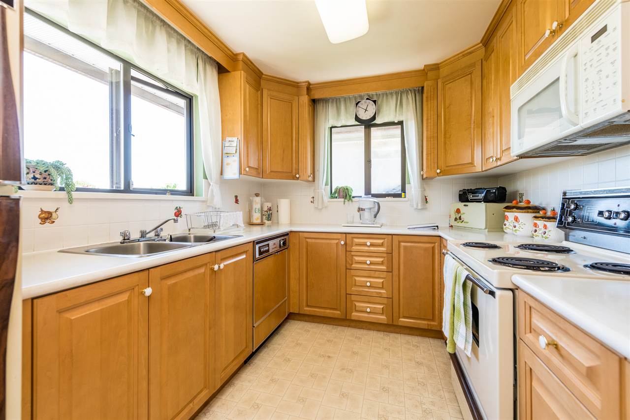 1680 Springer Avenue, Burnaby, BC, V5B 3M3 R2374075 Miriam Testini