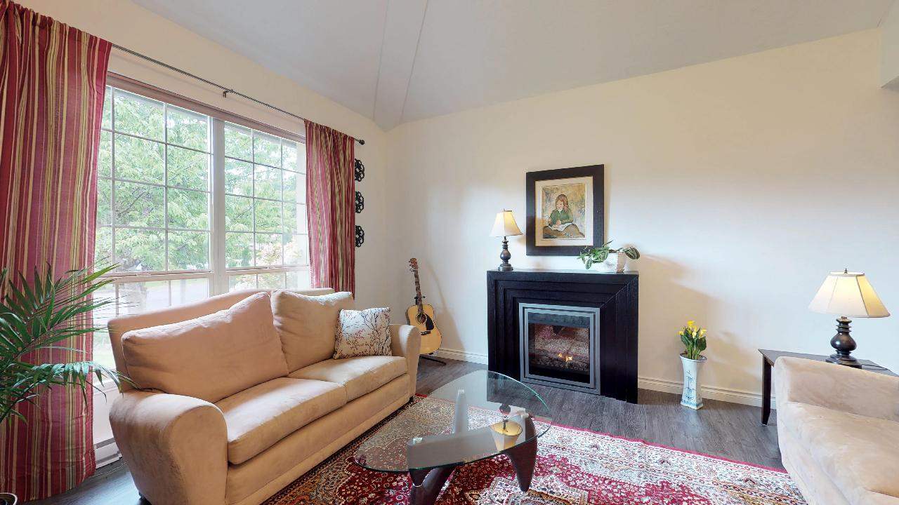 1561 Macdonald Place, Squamish, BC, V0N 1H0 R2377826 Liz Kaiser