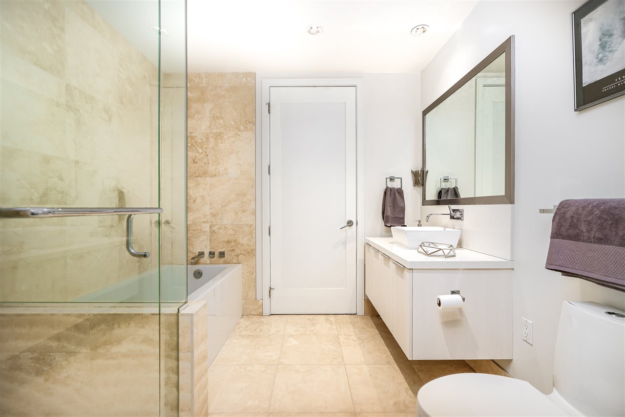 611 181 W 1st Avenue Vancouver Bc R2382165 Bright