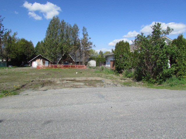 R2381708
