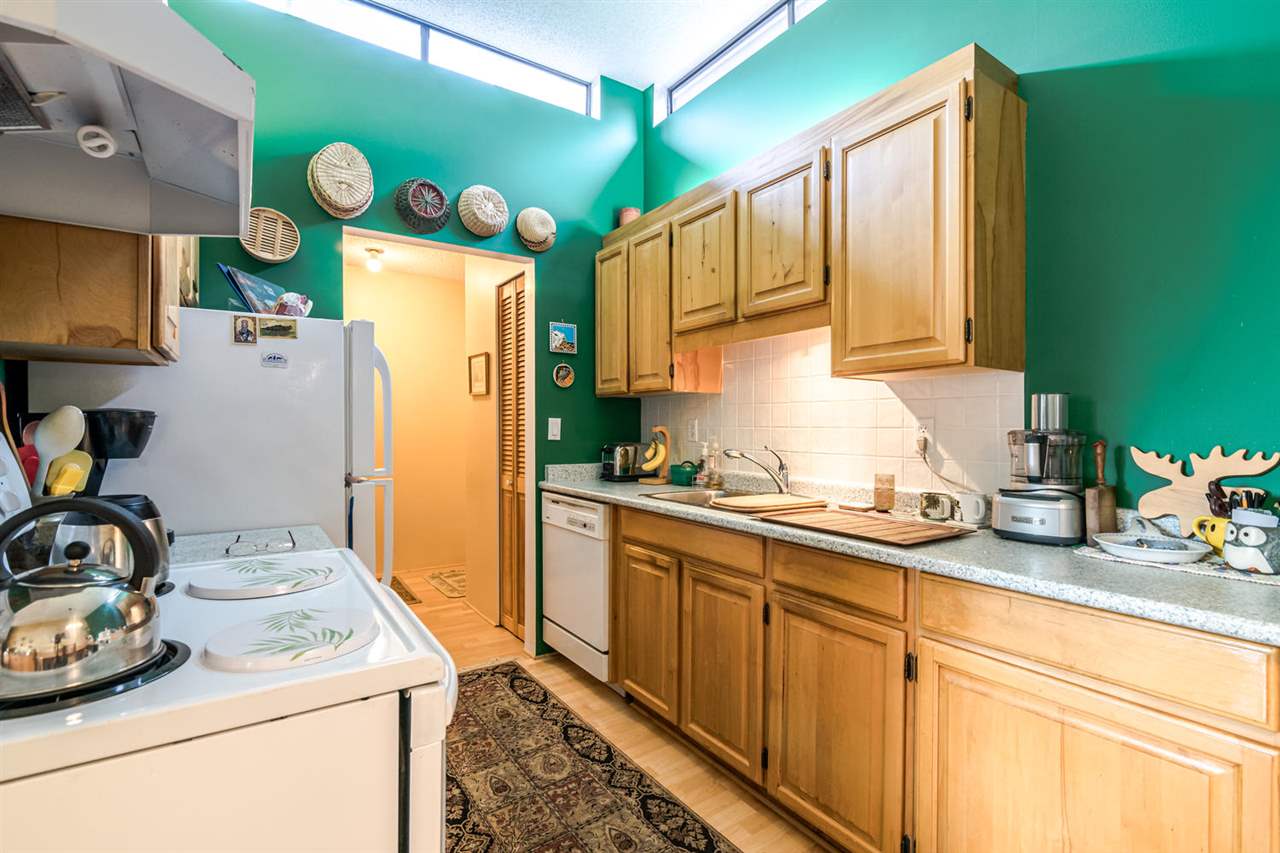 305, 1516 Charles Street, Vancouver, BC, V5L 2T1 R2389167 Glenn Warren