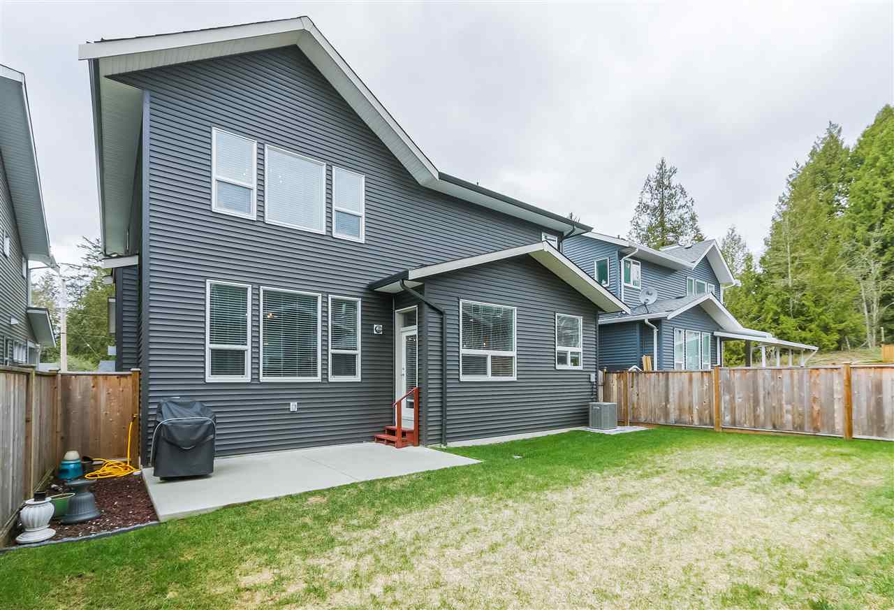 R2390159