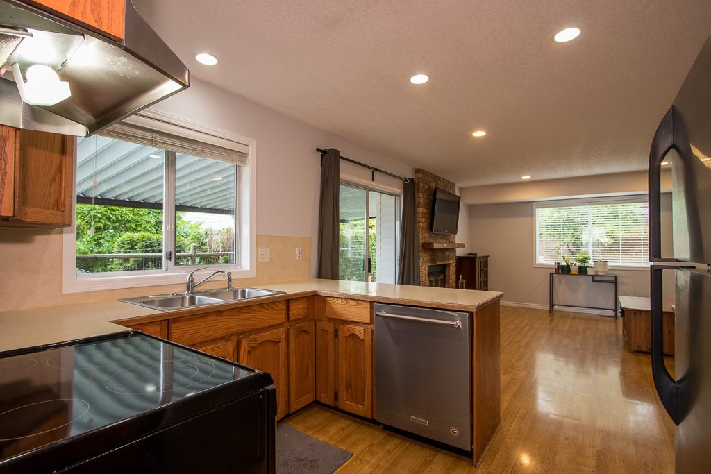 33035 Whidden Avenue, Mission, BC, V2V 6G4 R2399103 Scott Johnston