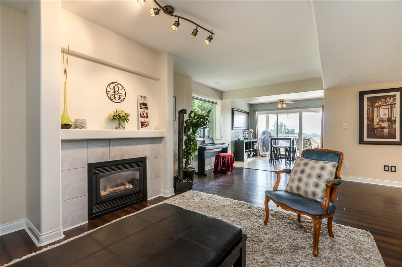 35505 Dina Place, Abbotsford, BC, V3G 1L7 R2399800 Matt Thiessen