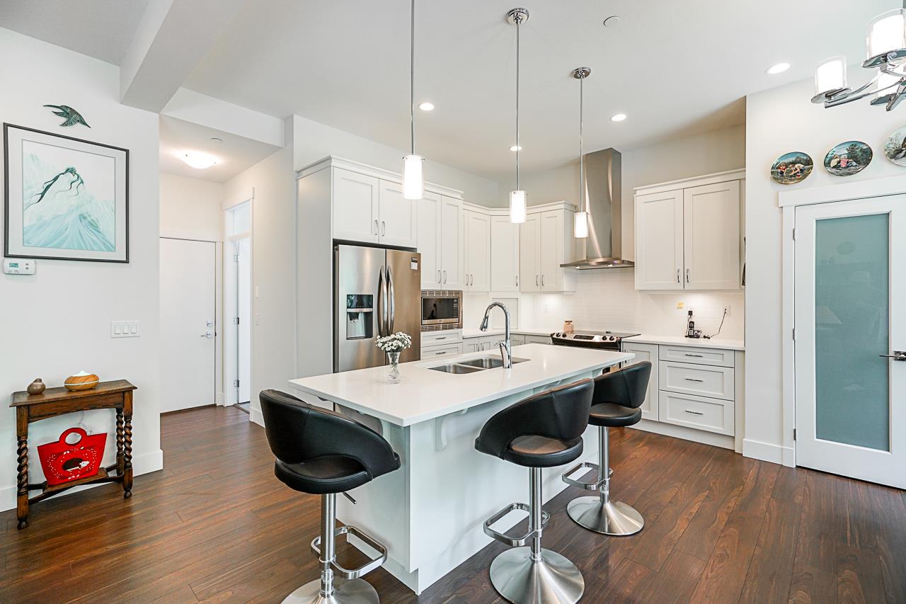 11181 239 Street, Maple Ridge, BC, V2W 0H7 R2399896 Patti and Wes Goss