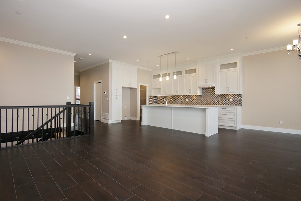 47249 Sylvan Drive, Chilliwack, BC, V2R 0R8 R2400944 Laura