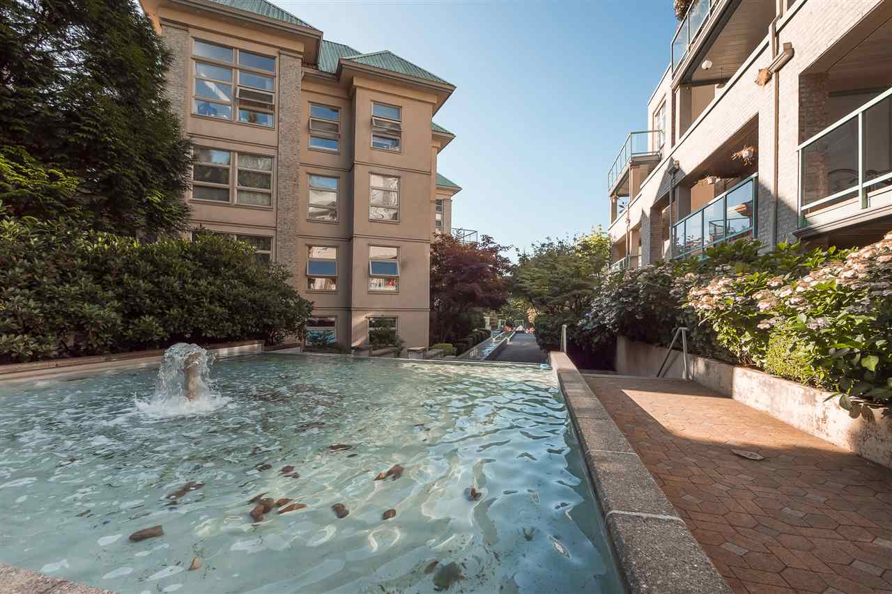 319 301 Maude Road, Port Moody, BC, V3H 5B1 R2401084 Lisa Billett