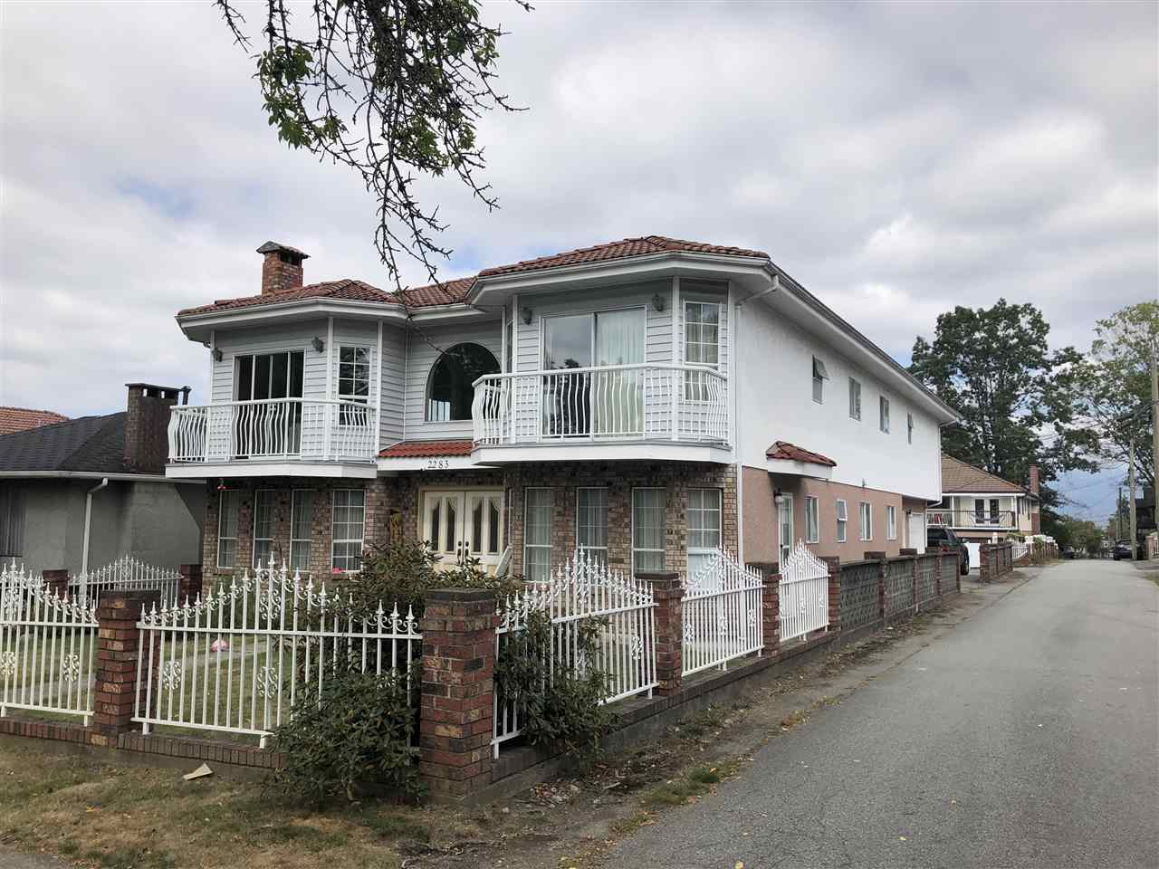 R2402369