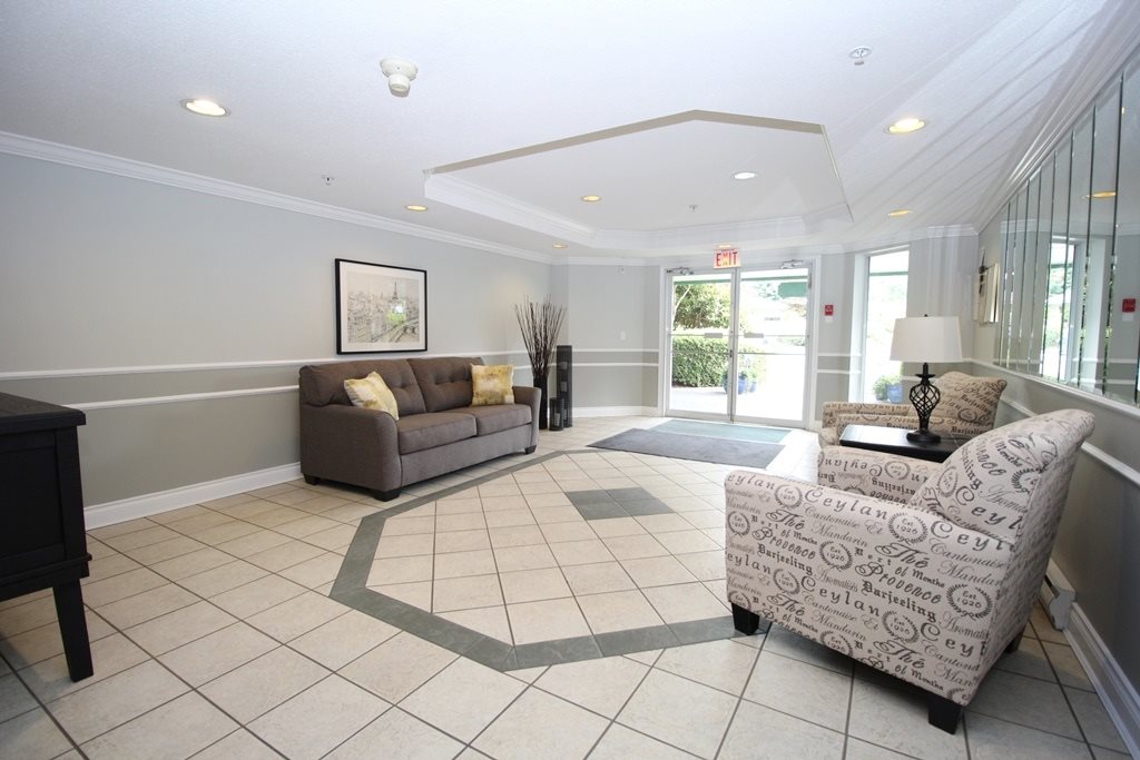 235 2451 Gladwin Road, Abbotsford, BC, V2T 3N8 R2403099 Jag and