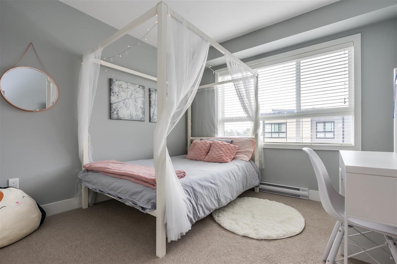19 1938 N Parallel Road Abbotsford Bc R2405251 Erin Carter