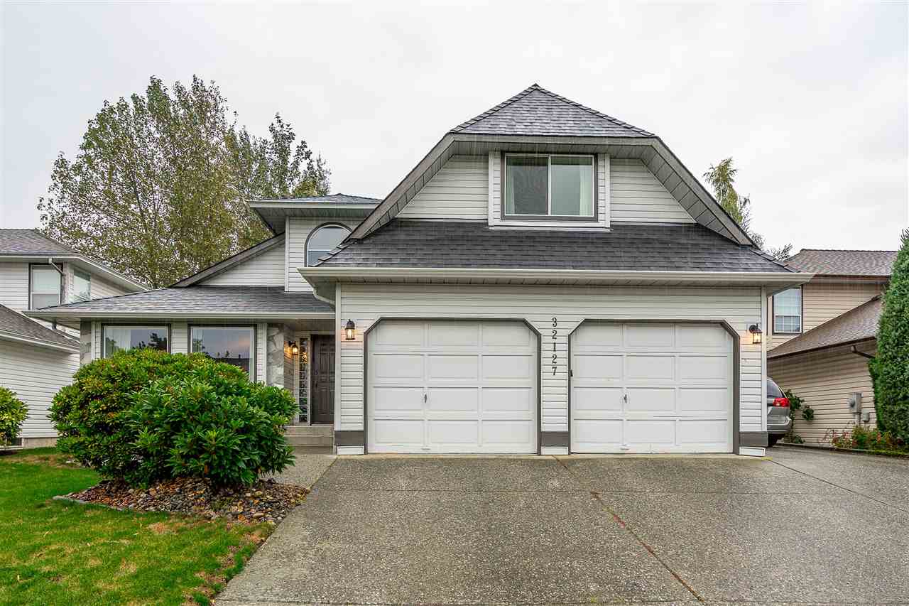 32127 Clinton Avenue, Abbotsford, BC, V2T 5B5 R2406736 Matt Thiessen