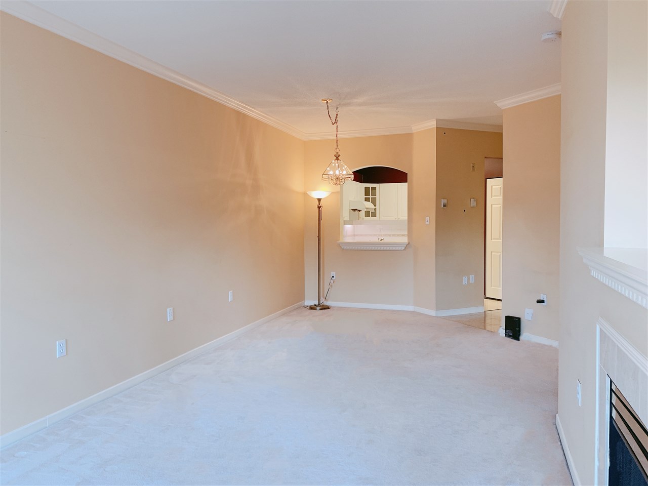 209, 8975 Jones Road, Richmond, BC, V6Y 3Y7 R2412007 Tina Lieu