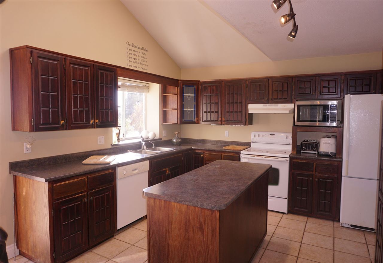 33480 Blueberry Drive, Mission, BC, V2V 6E7 R2412997 Zare & Associates