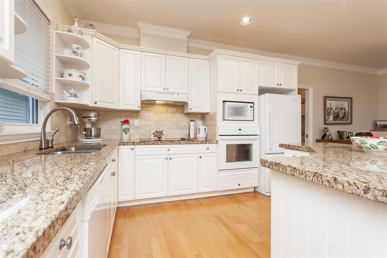 26 14888 24 Avenue Surrey Bc R2415034 R2415034 Leah Bach