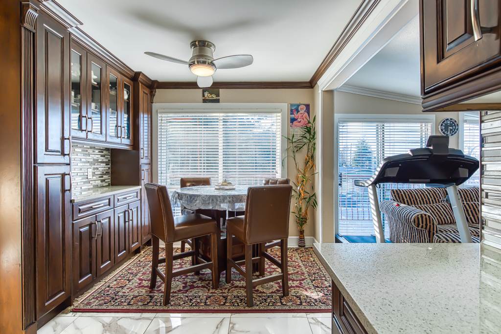 8984 116 Street, Delta, BC, V4C 5W6 R2417492 Parveen Khan