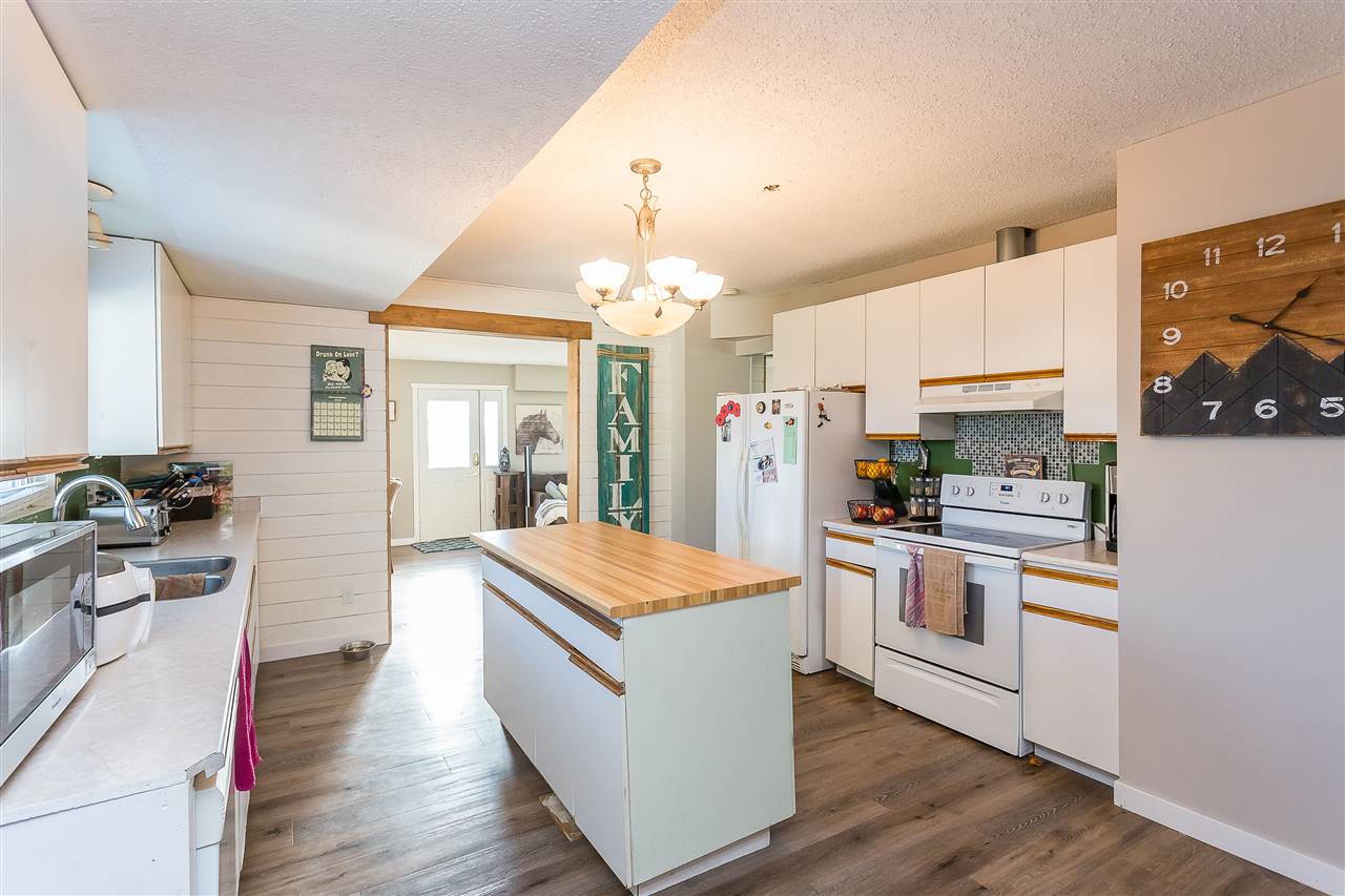 5520 Blackburn Road, Sardis Greendale, BC, V2R 4P1 R2421275 Sarah