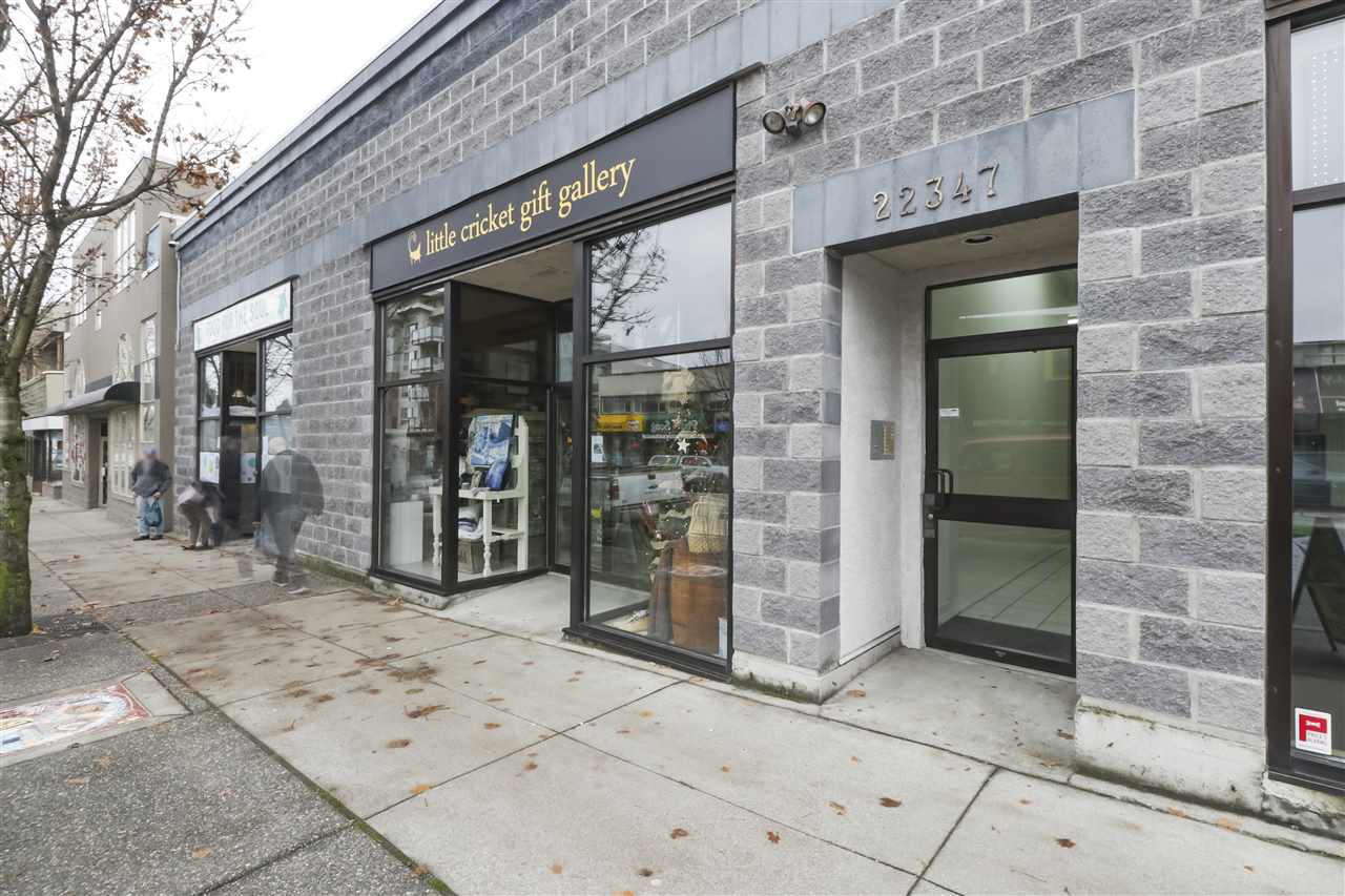 R2420569