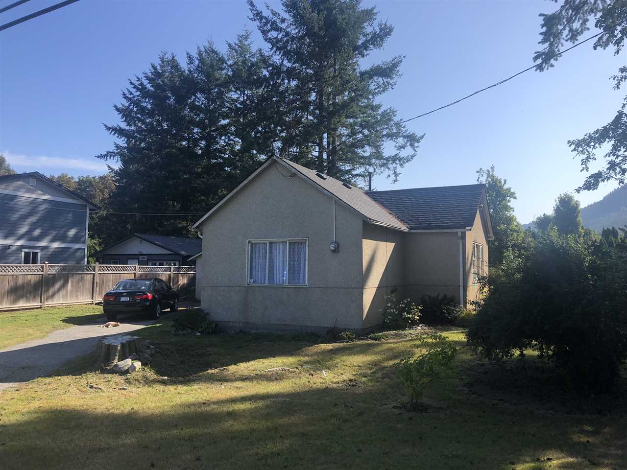 R2425917
