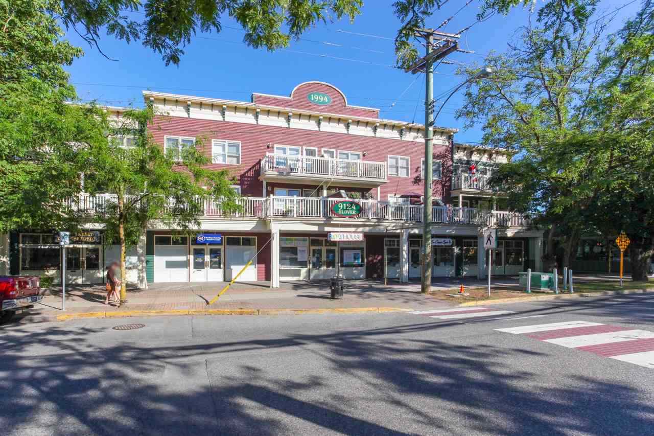 R2425409