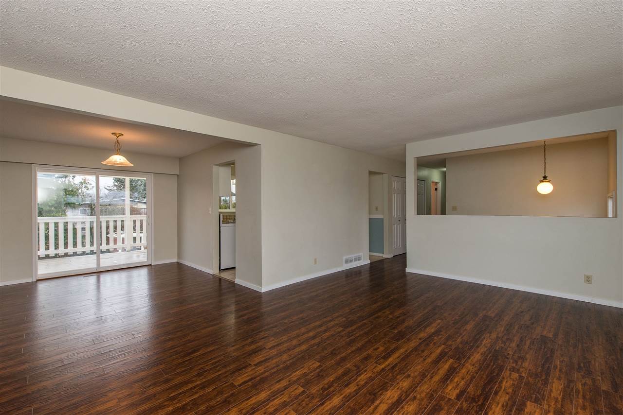 45170 Oliver Crescent, Chilliwack, BC, V2R 2J9 R2432753 Sarah Toop