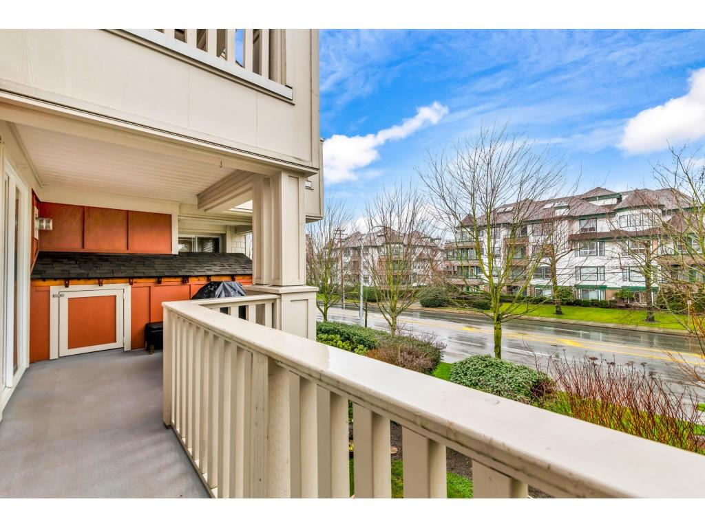 202 15368 16A Avenue, Surrey, BC, V4A 1S9 R2432898 Deveau Team