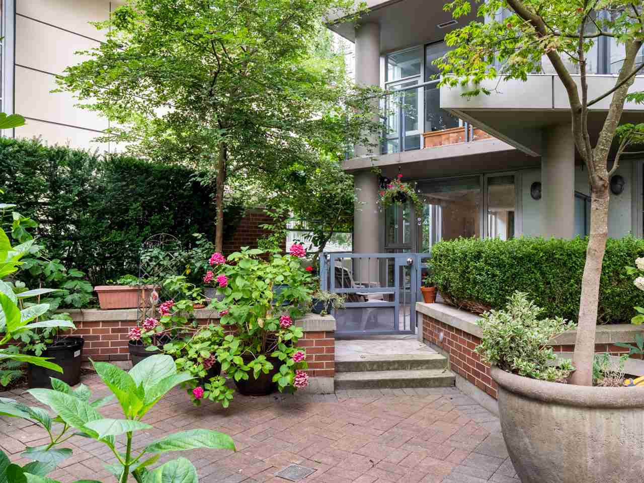 TH119 138 Drake Street, Vancouver, BC, V6Z 2X1 R2436978 Sanjay Vyas Real Estate