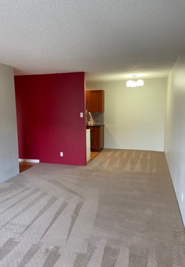 R2437936